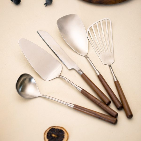 Handy Kitchen Tool – Cooking Made Easy